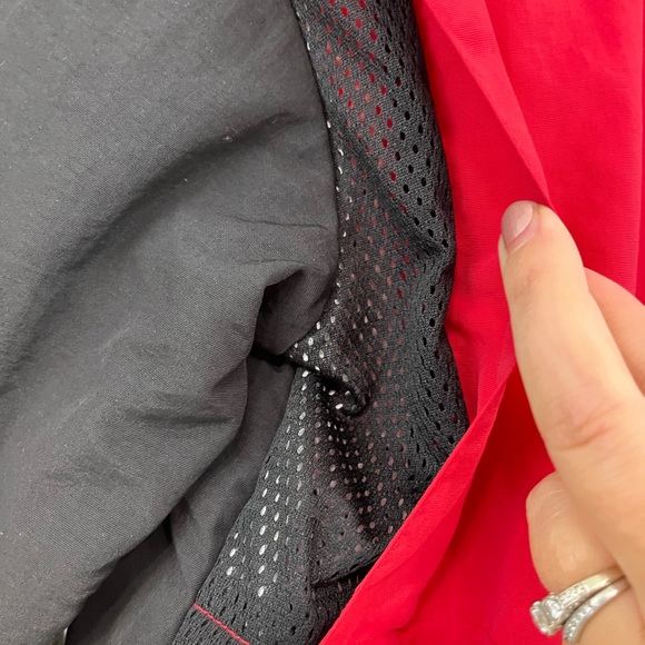 New Game Sportswear Mystic Windbreaker Jacket in Red Black - Picture 6 of 6